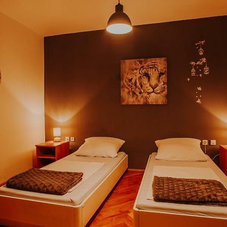 Apartmani Marin Vukovar Exteriör bild