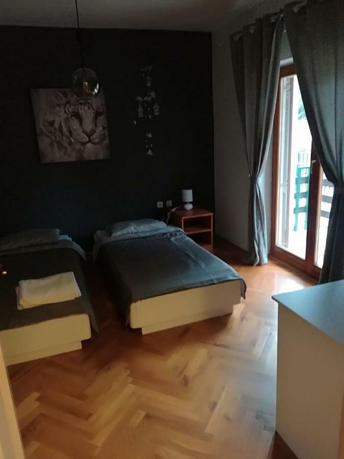 Apartmani Marin Vukovar Exteriör bild