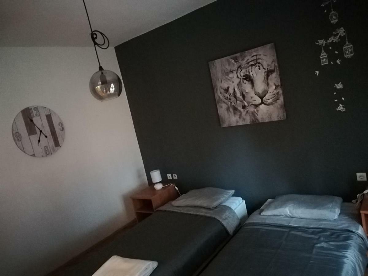 Apartmani Marin Vukovar Exteriör bild