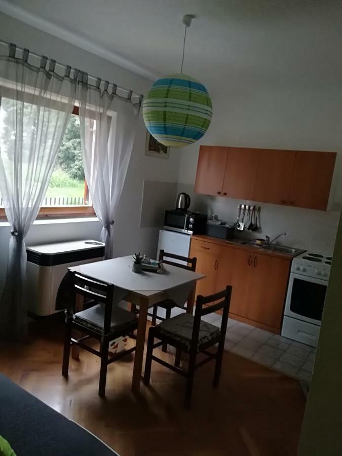 Apartmani Marin Vukovar Exteriör bild