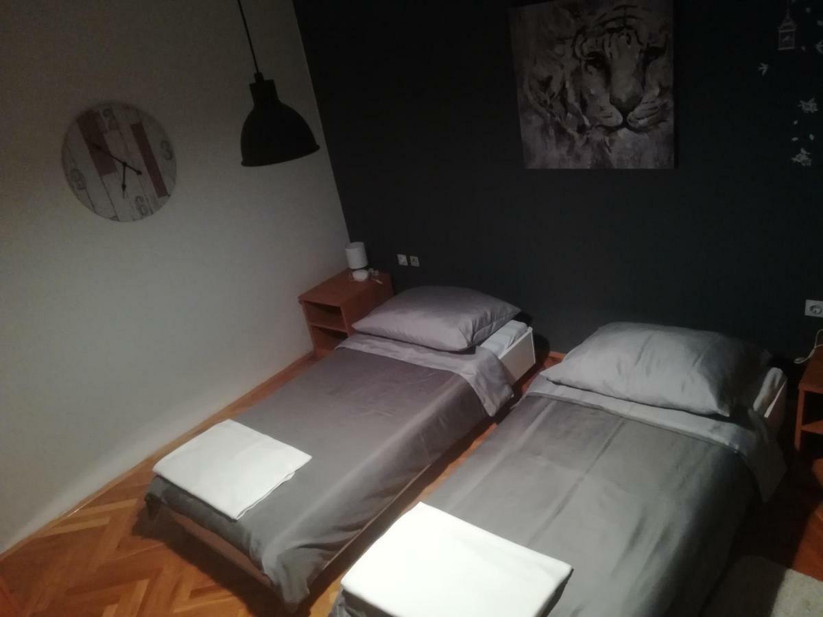 Apartmani Marin Vukovar Exteriör bild
