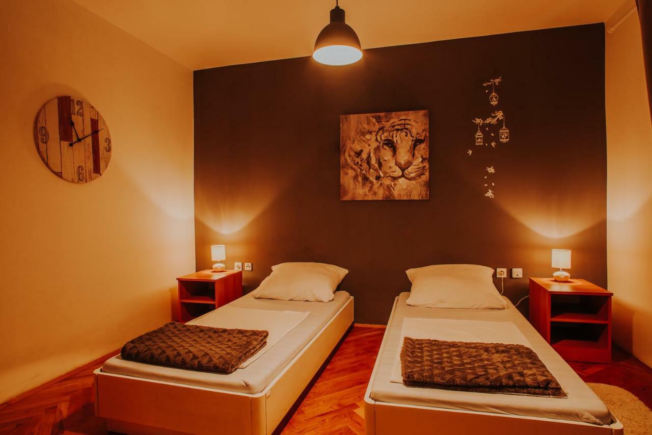 Apartmani Marin Vukovar Exteriör bild